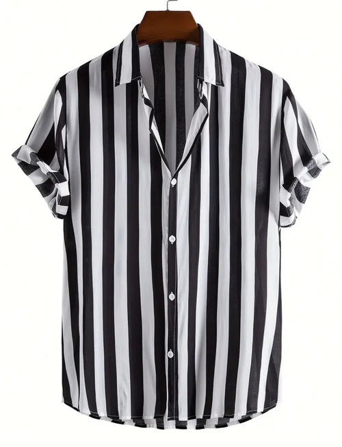 Camisa a rayas verticales en blanco y negro