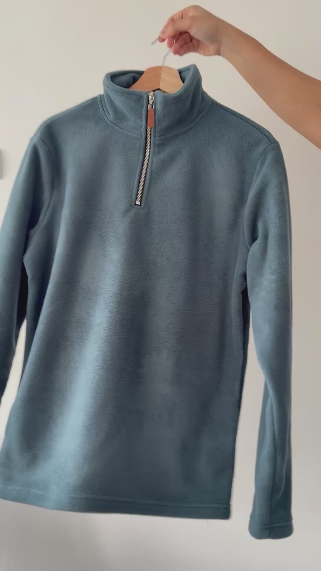 Chaqueta Polar de Cuello Alto con Cierre azul