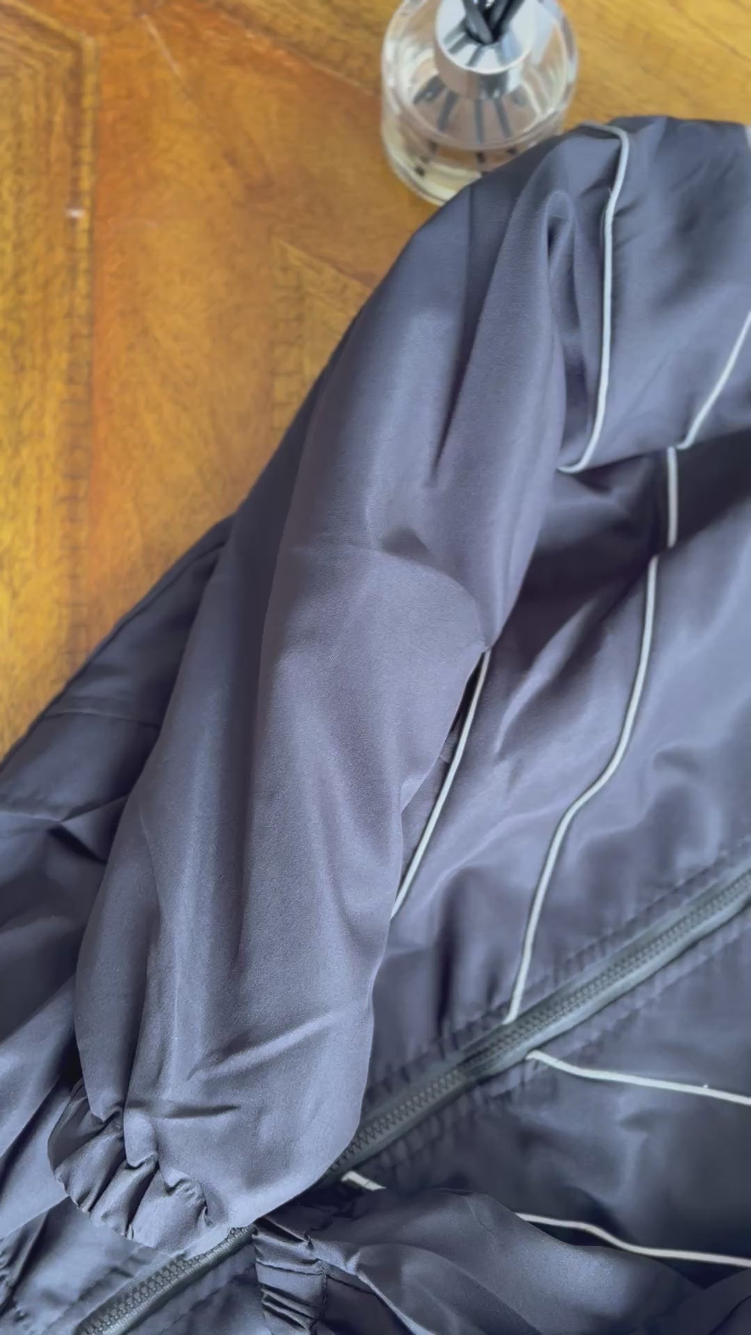 Casaca Retro Black Line