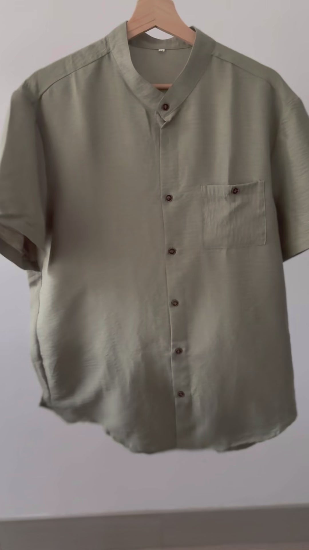 Camisa Verde Olivo de Manga Corta – Estilo Fresco